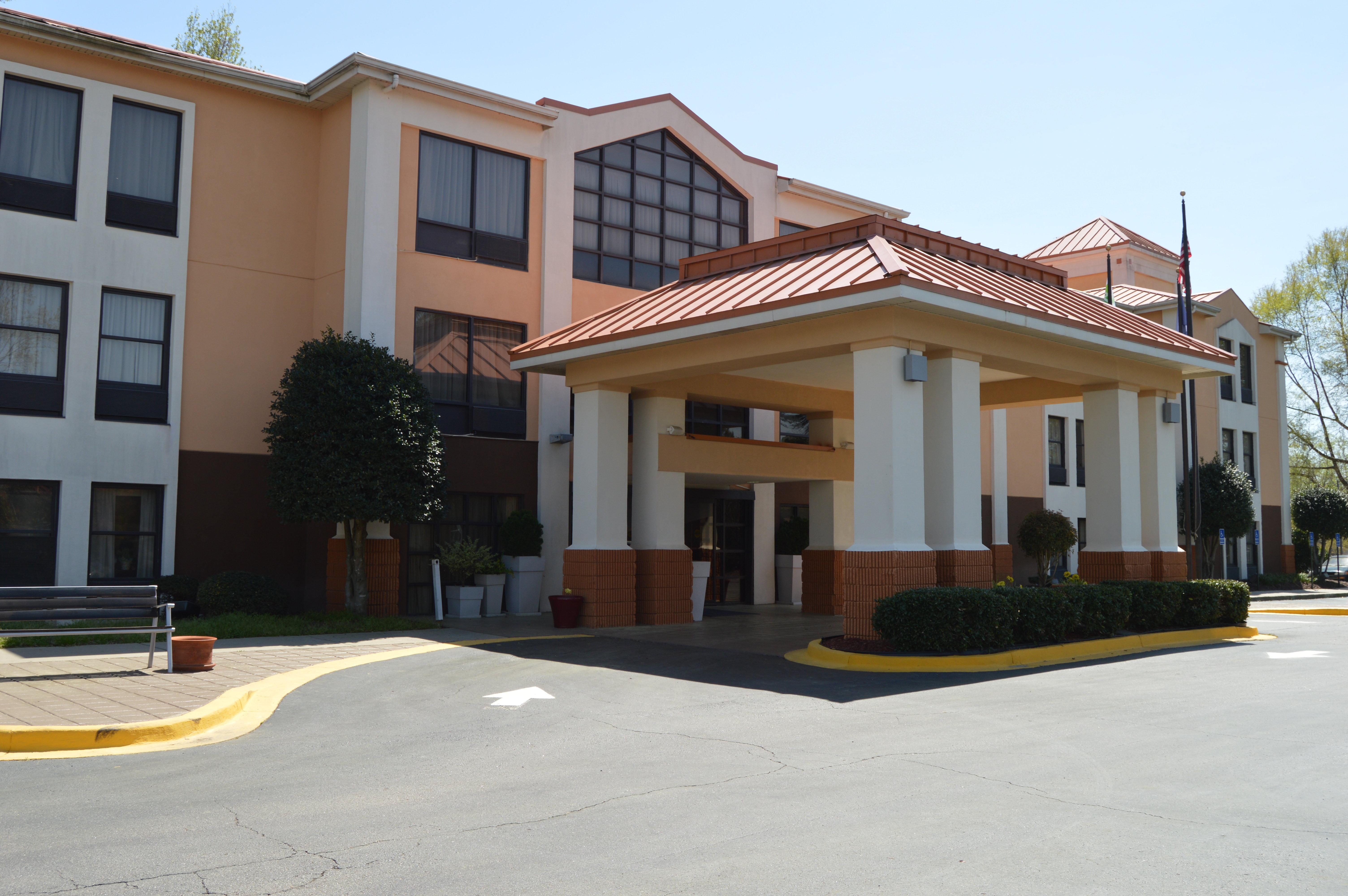 Lexington Inn And Suites Extérieur photo