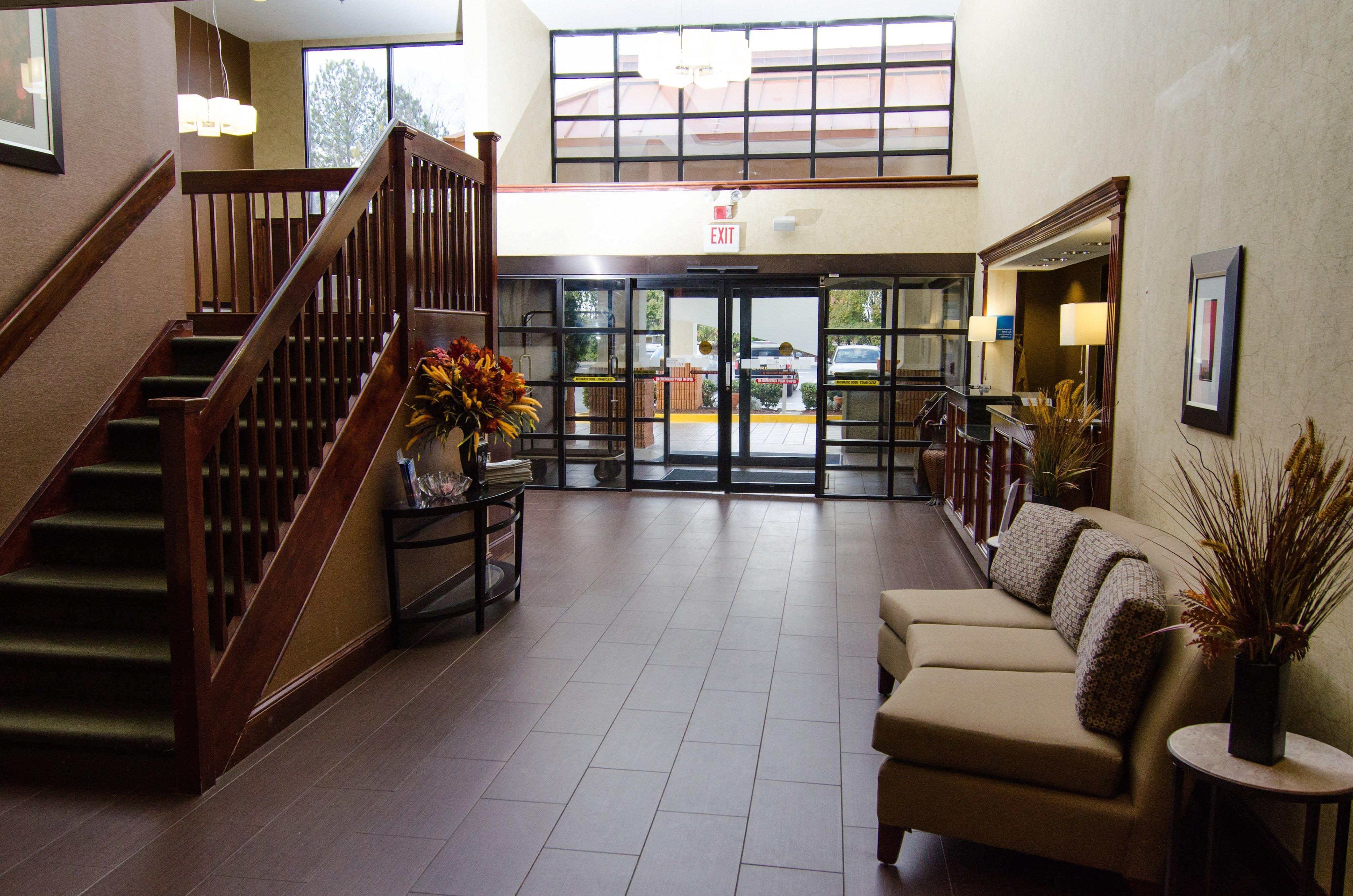 Lexington Inn And Suites Extérieur photo